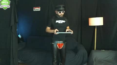 Snapshot of muratturkei chatting on December 28, 9:30 pm MasterBros online show from December 28, 9:30 pm