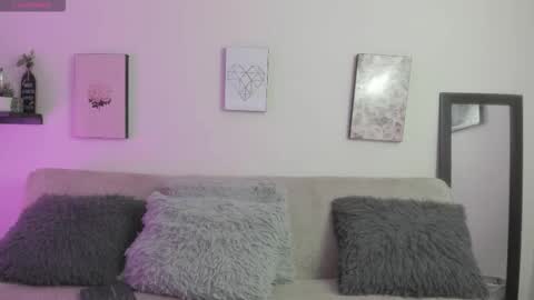 muriell_69 online show from December 1, 6:39 pm