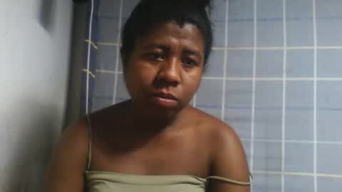 murielleee online show from June 14, 2:30 pm