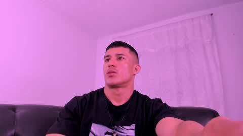 Muscle Man online show from April 8, 12:02 am