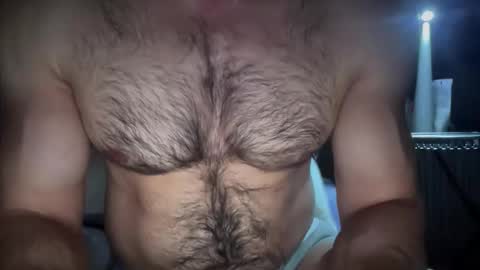 Snapshot of musclehair3 chatting on October 7, 10:17 pm musclehair3 online show from October 7, 10:17 pm