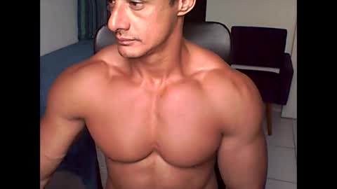 muscleoss online show from September 16, 7:50 pm