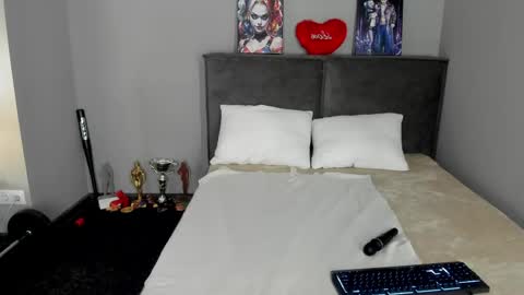 Eva online show from April 25, 1:41 pm