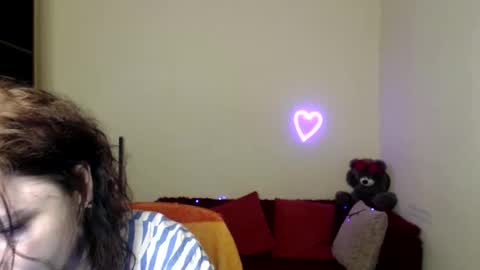Jeneva online show from May 25, 5:24 am