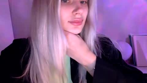 musescorner online show from May 24, 4:46 pm