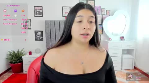 mushi_ online show from February 15, 7:45 pm