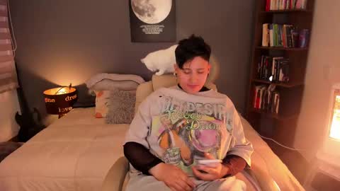 VALENTINA Luna  online show from October 1, 3:05 am