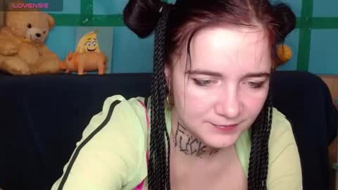 Snapshot of mustardgirl chatting on February 3, 12:25 am ZZ TOP online show from February 3, 12:25 am