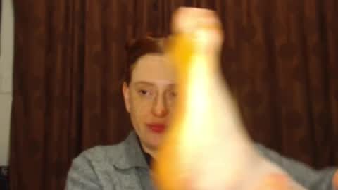     sara      i know you love me xoxox     online show from October 21, 8:19 am