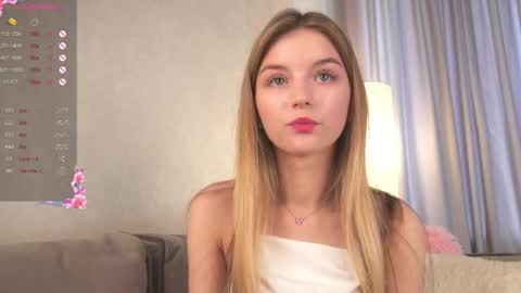 Polly online show from May 22, 1:29 pm