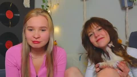 Snapshot of my_parisss chatting on January 15, 4:32 pm PARIS online show from January 15, 4:32 pm
