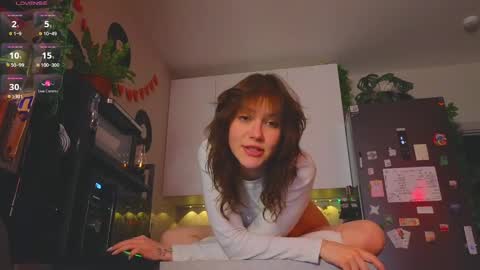 Snapshot of my_parisss chatting on January 10, 8:29 am PARIS online show from January 10, 8:29 am