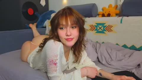 Snapshot of my_parisss chatting on January 17, 8:13 am PARIS online show from January 17, 8:13 am