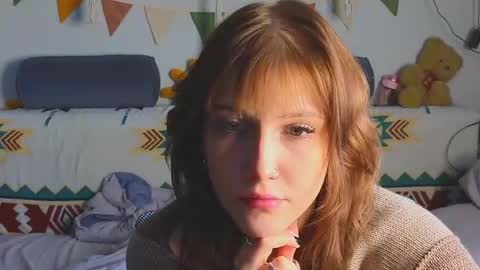 Snapshot of my_parisss chatting on February 6, 8:07 am PARIS online show from February 6, 8:07 am