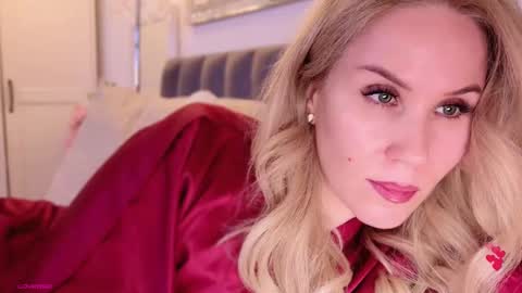 Mya-be Yours P online show from October 10, 8:13 pm