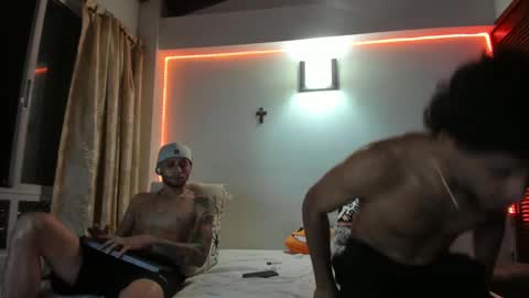 Snapshot of mybmx chatting on September 25, 1:12 am JUAN TORRES CREATURE online show from September 25, 1:12 am