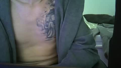 Snapshot of mydickistoobig chatting on October 1, 5:34 pm Big Dick Huhu online show from October 1, 5:34 pm
