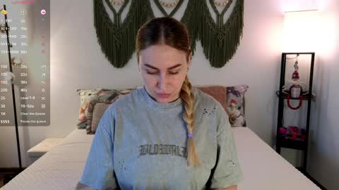 Alice online show from March 31, 10:37 am