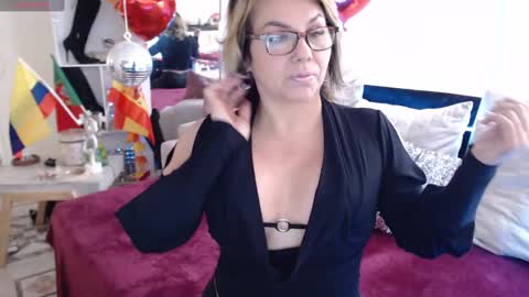 Myrna Sessions online show from March 7, 11:51 am