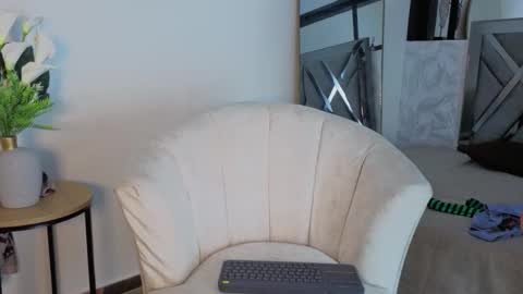 Marcus online show from February 10, 9:18 pm