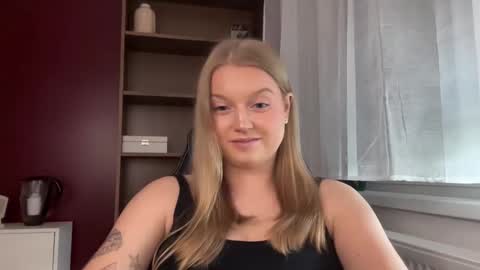 Erica online show from May 21, 11:39 am