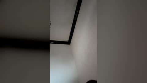 mysteryguyuk98 online show from April 20, 5:49 pm