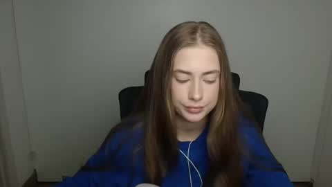 Emelie online show from September 20, 5:32 am