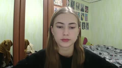 Emelie online show from October 13, 12:12 am
