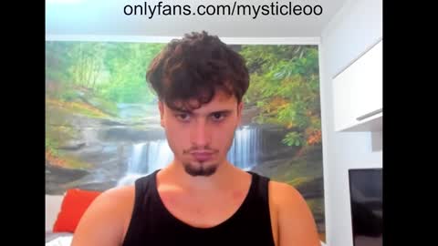 Mystic Leo online show from December 4, 9:23 am