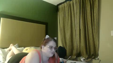 MysticLynn online show from December 3, 3:48 am