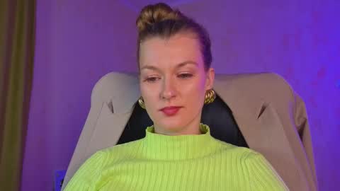 mysticvenus_ online show from January 7, 2:44 pm