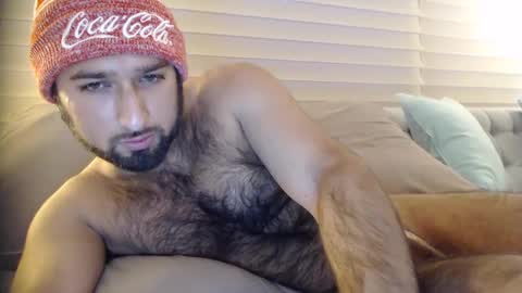 Snapshot of myvegasjerk chatting on January 3, 10:51 pm My Vegas Jerk online show from January 3, 10:51 pm