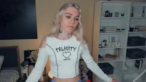 Olivia or just olive online show from September 23, 7:53 pm