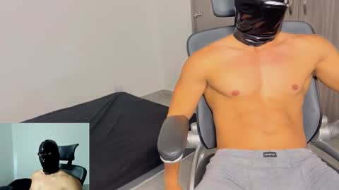 Snapshot of n1h1lv01d chatting on October 6, 6:26 pm n1h1lv01d online show from October 6, 6:26 pm