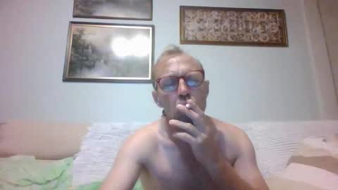 nachtigall25 online show from September 8, 11:15 pm