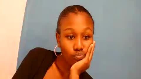 nah296652 online show from July 17, 6:32 pm