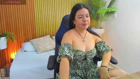 N A H I A online show from October 2, 1:21 pm