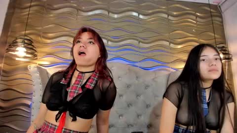 Snapshot of nahia_low chatting on February 7, 6:56 am  Valeria  online show from February 7, 6:56 am