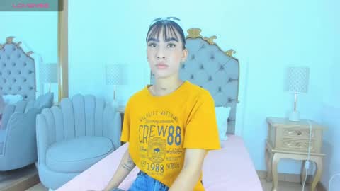 Nahiara online show from December 8, 6:39 pm