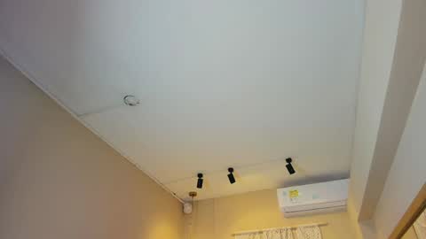 Nahimi online show from April 13, 7:07 pm