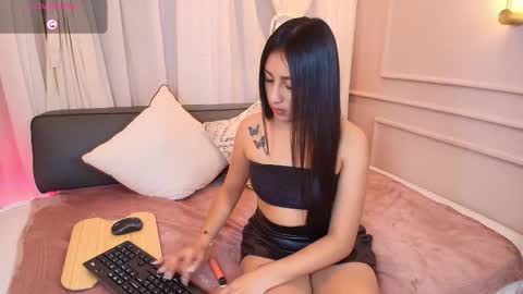 Snapshot of nahomi_key_ chatting on September 25, 8:16 pm Nahomi online show from September 25, 8:16 pm