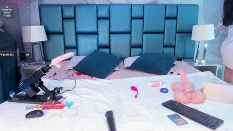 Nahomi online show from February 19, 10:53 pm