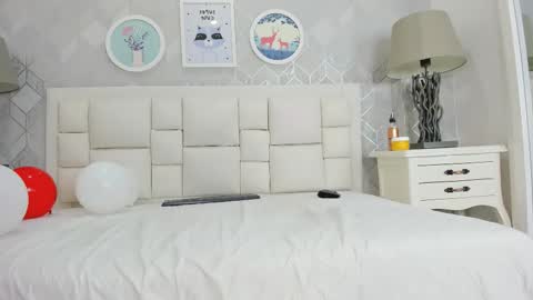 naia_cox online show from February 15, 7:51 am