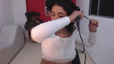 Snapshot of naia_sweetsex chatting on October 3, 12:02 pm naia_sweetsex online show from October 3, 12:02 pm