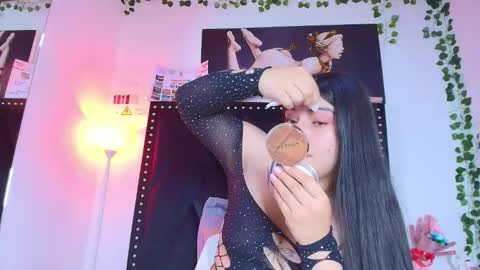 Naia x online show from January 31, 10:18 pm