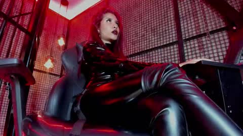 Naila online show from October 27, 1:22 pm