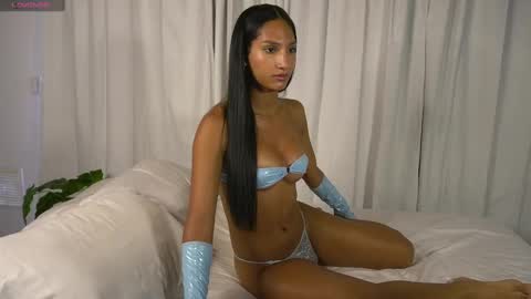 Snapshot of nailuj66 chatting on September 28, 12:47 pm Lia online show from September 28, 12:47 pm