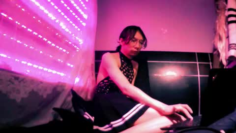 NAJI  online show from October 17, 2:54 pm