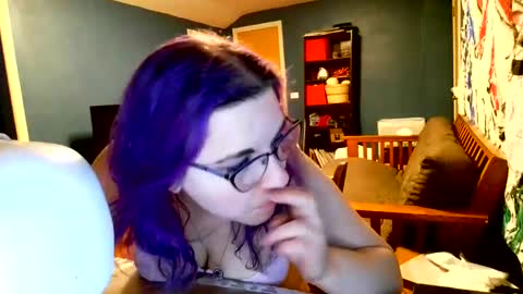 Snapshot of nakedcrafts chatting on February 7, 6:24 am Lizzy online show from February 7, 6:24 am