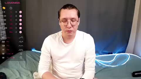 Isaac online show from July 10, 6:12 pm